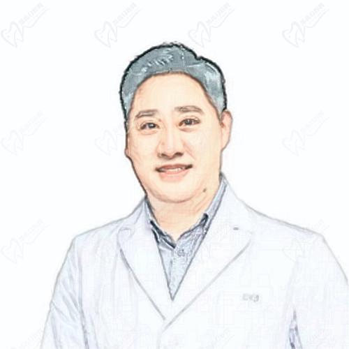 南京爱尔眼科医院伊军记医生