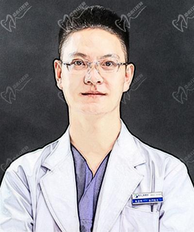 陈正印口腔医生简介