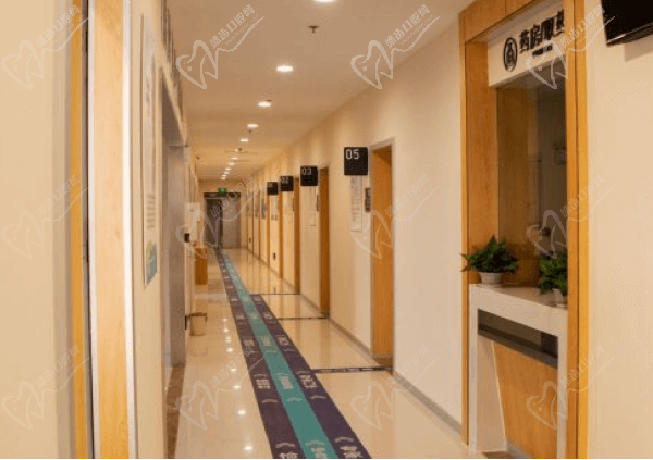 枣庄爱尔眼科医院走廊 枣庄爱尔眼科医院走廊