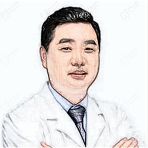 大连麦迪格眼科医院耿东洋医生