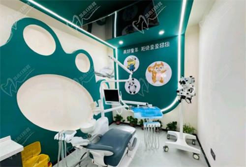 邯郸连保强口腔是一家资质齐全、正规的口腔医疗机构，