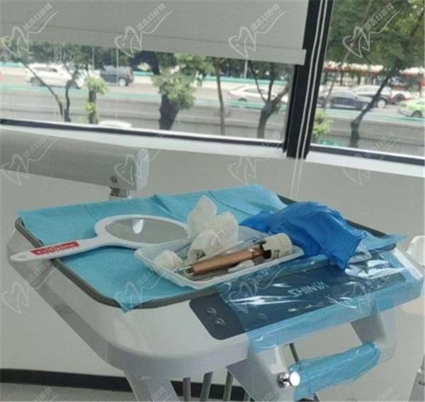 成都团圆口腔种植牙价格表