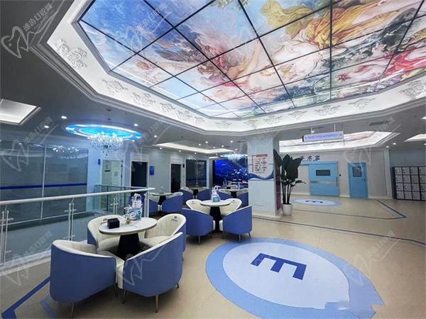 乌鲁木齐麦迪格眼科医院