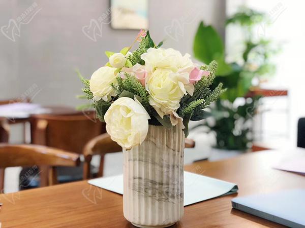 广州优雅联合优悦口腔门诊部（东站店）
