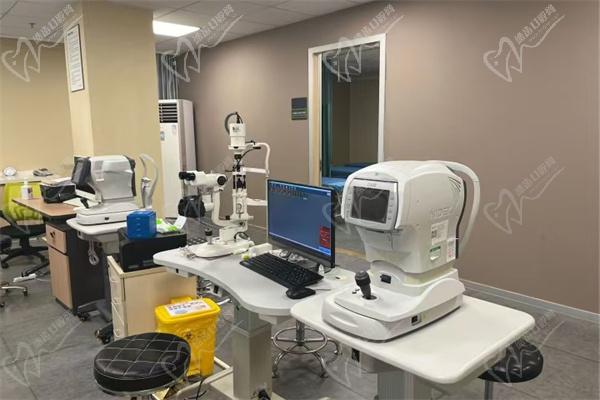 阳江爱尔眼科医院验光室