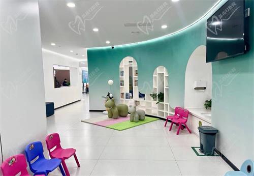 成都青羊三三口腔门诊部环境 成都青羊三三口腔门诊部环境