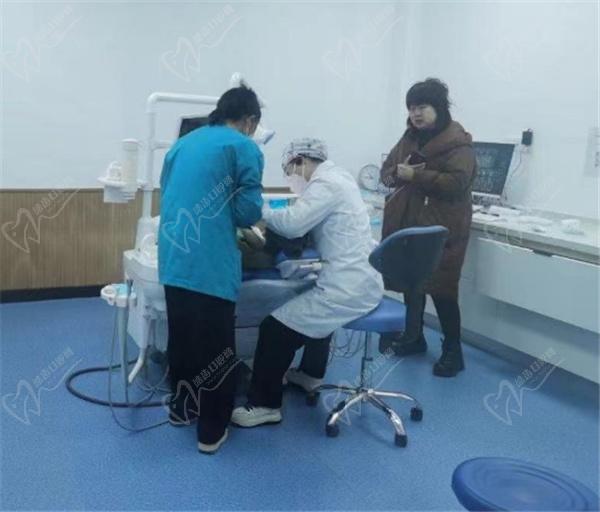 运城运中口腔医院种牙价格表