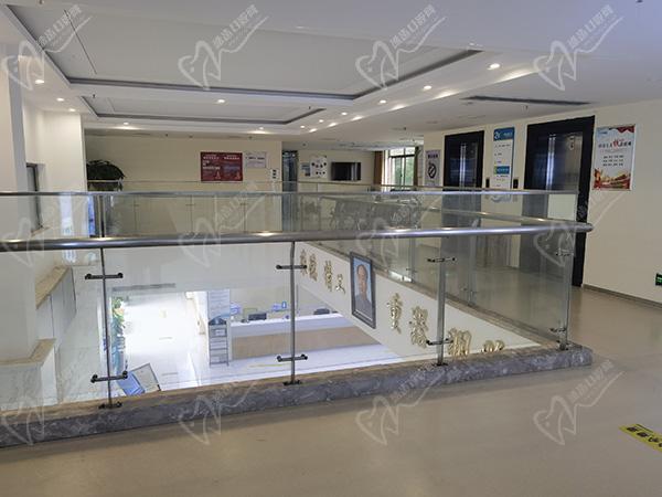 长沙吉强眼科医院近视手术医生排名