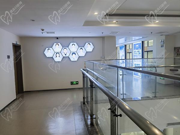 长沙吉强眼科医院近视手术医生排名