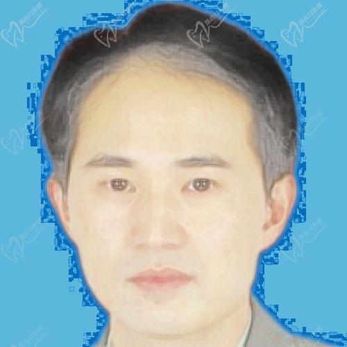 遵义恒爱眼科医院李世宏医生