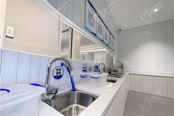 宜春康贝口腔医院收费标准