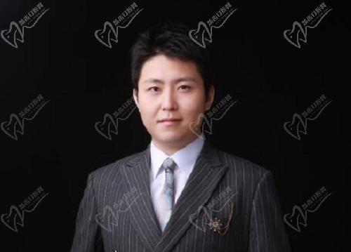 成都郑博晨吸脂怎么样？