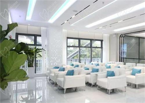 东莞长安莞口口腔医院坐几路公交