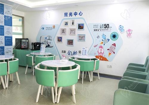 北京民众眼科医院坐几路公交？
