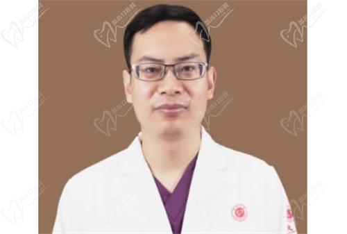 广州广大口腔医院王巍医生介绍