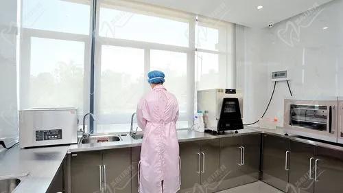 汕头益珺口腔门诊部