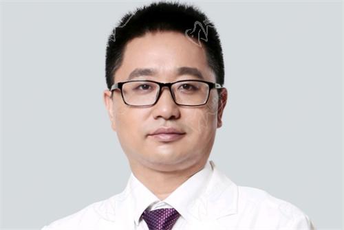 成都恒博天姿李烈医生