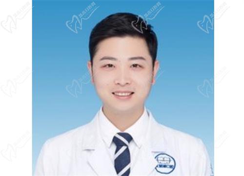 合肥天鹅湖口腔张鹏医生简介 合肥天鹅湖口腔张鹏医生简介