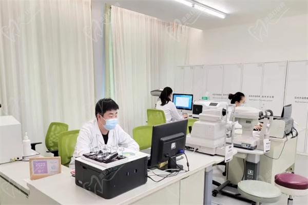 李顺利医生全飞秒近视手术患者评价