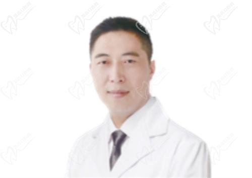 合肥新安口腔医院焦宏春医生