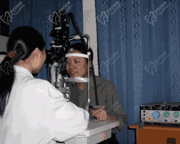 重庆西 南医院眼科