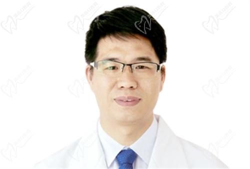 宁波艺星口腔医院孔华锋