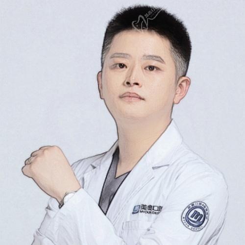 长沙美奥口腔门诊部梁开医生