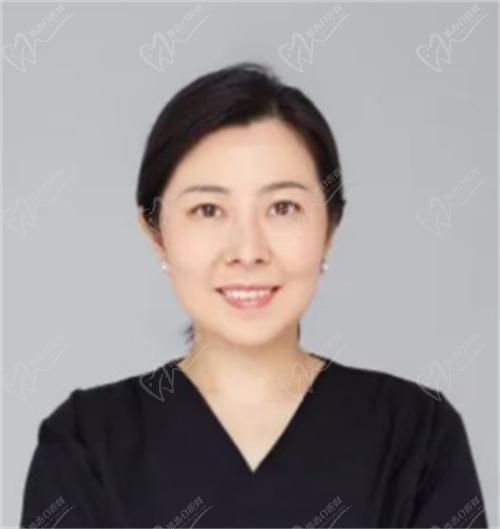 富娜医生简介
