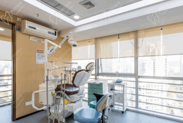 深圳同步齿科地址电话