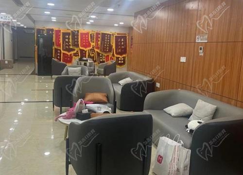 湖州金铂利口腔收费怎么样？