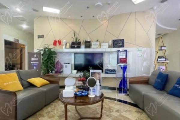 深圳联合丽格医疗美容门诊部梁宇辉医生