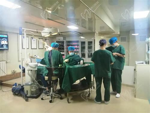 成都新桥口腔医院王锋医生有哪些荣誉 成都新桥口腔医院王锋医生有哪些荣誉