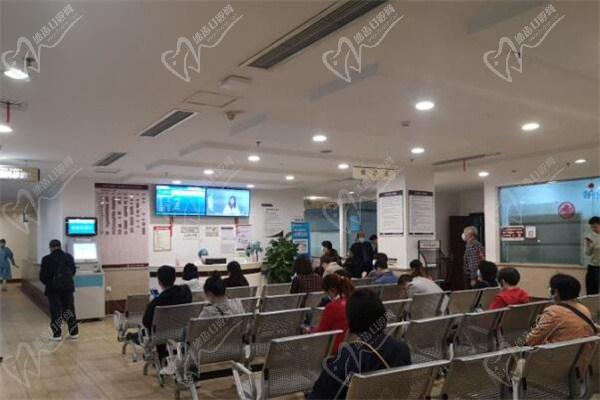 重庆医 科 大学附 属口腔医院冉家坝院区