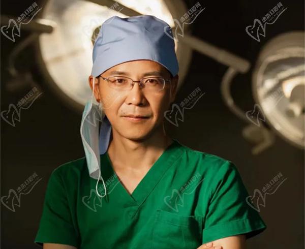 李方奇医生简介