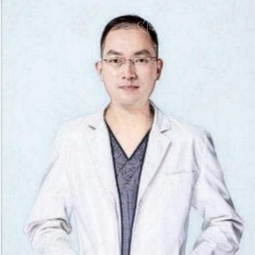 成都新华医院整形美容科蒲于红医生