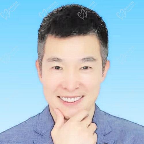 保定鹰华眼科医院叶子隆医生