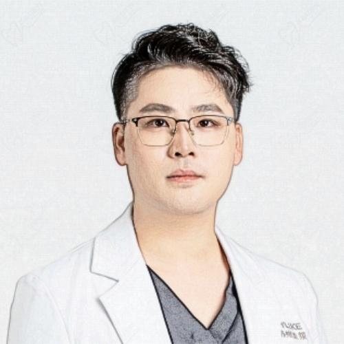 苏州美莱美容医院狄峰医生