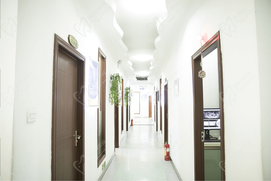 西藏雅博仕口腔医院走廊
