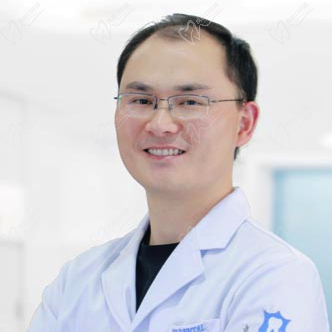 何初华