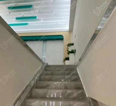 吉林吉诚口腔楼道
