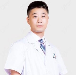 常州金铂利口腔郭振中做种植牙效果怎么样？价格贵吗？