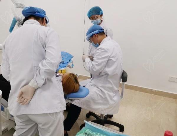 成都东篱医院医生