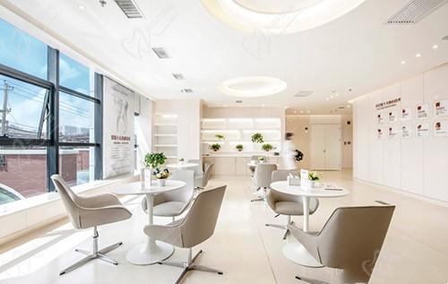 西安小白兔口腔诊室