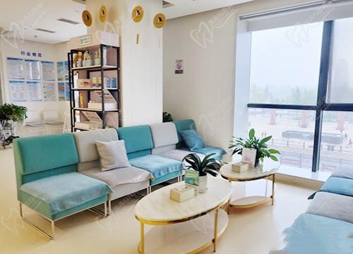 西安小白兔口腔休息区