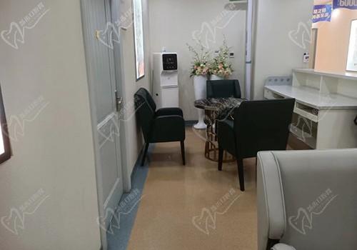 洛阳安和医院口腔科候诊区