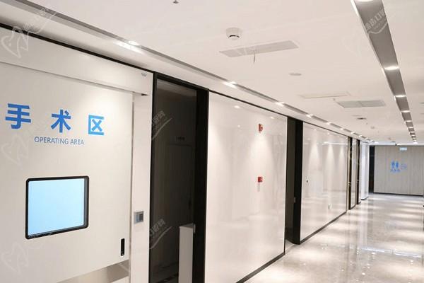 成都中诺口腔医院走廊