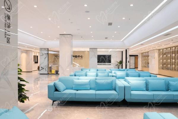 成都中诺口腔医院等候区