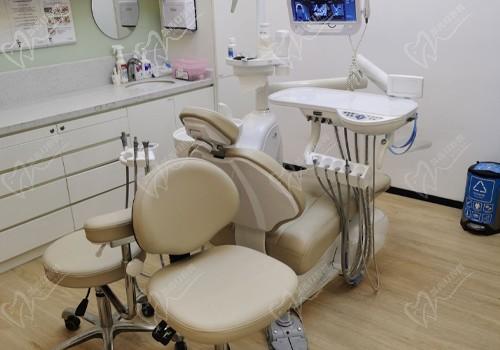 广州德伦赤岗口腔门诊诊室