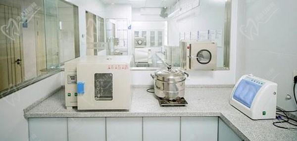 成都华美牙科消毒室