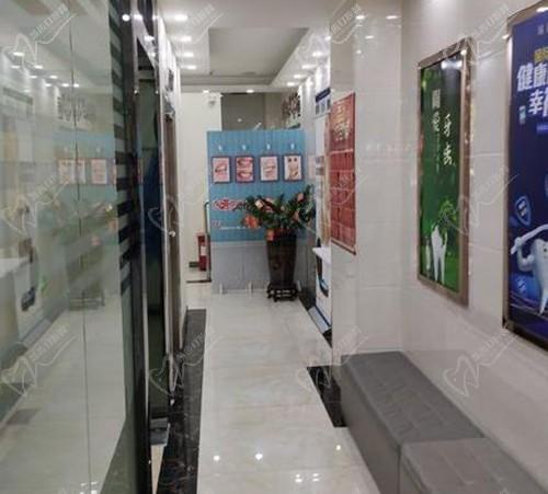 深圳瑞晨口腔诊所走廊